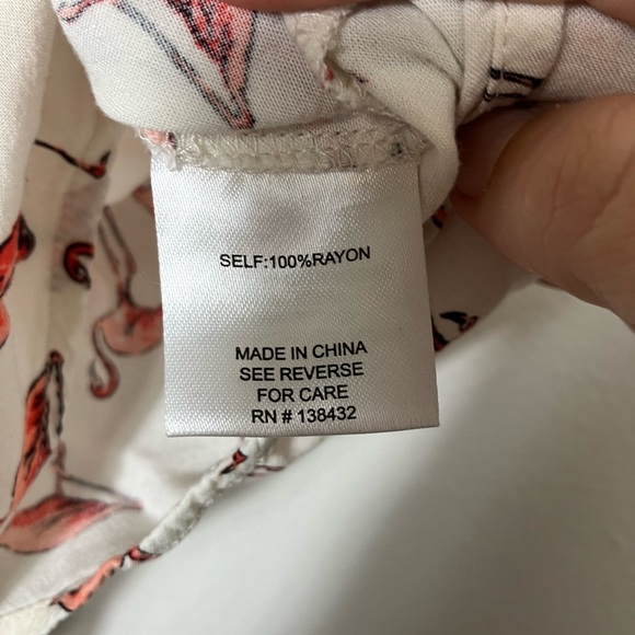 ModCloth Blouse Sz S Flamingos Short Sleeve FLAW One Very Small Stain C Pic - Picture 4 of 8